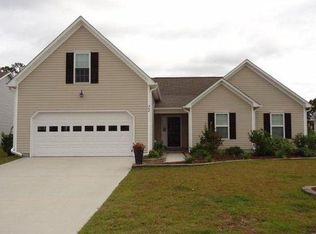 364 Rose Bud Ln, Holly Ridge, NC 28445