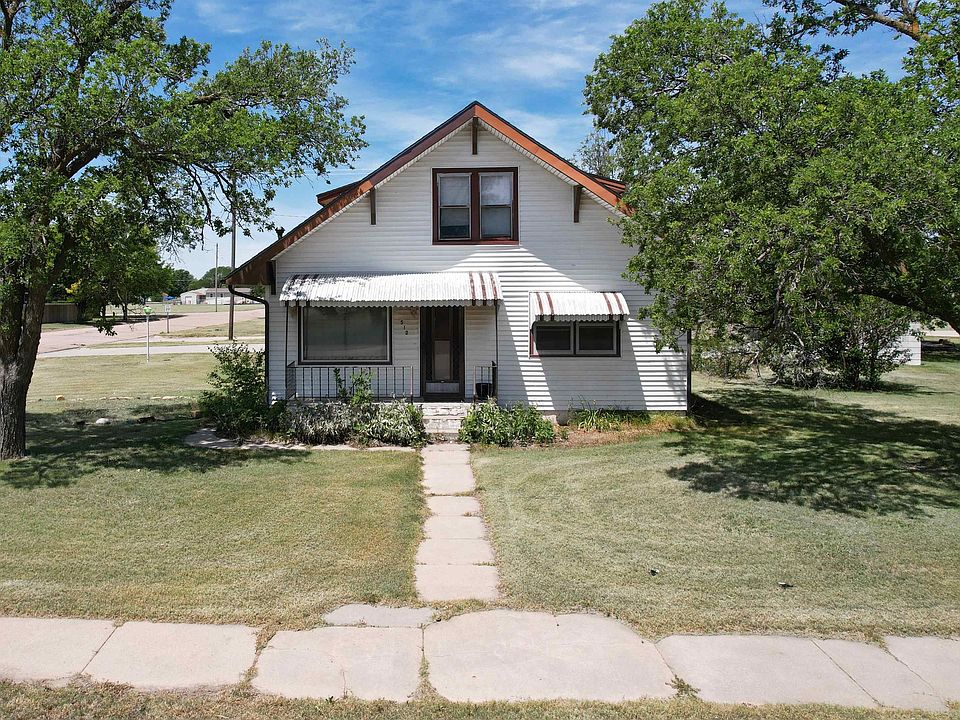 1st image of 512 Main St