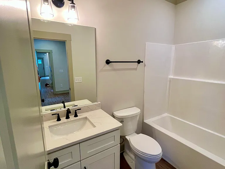 3511 Lamar Ave #A — Photo 8