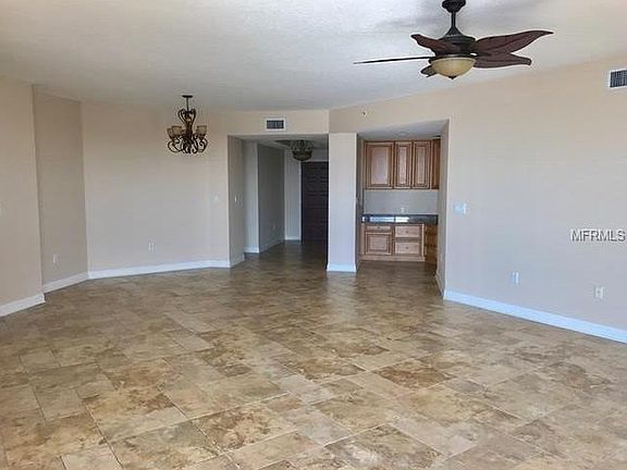 4th image of 521 Mandalay Ave APT 1109