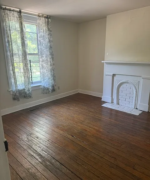 405 N Madison St — Photo 4