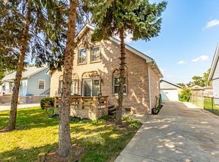 7016 W 72nd St, Chicago, IL 60638