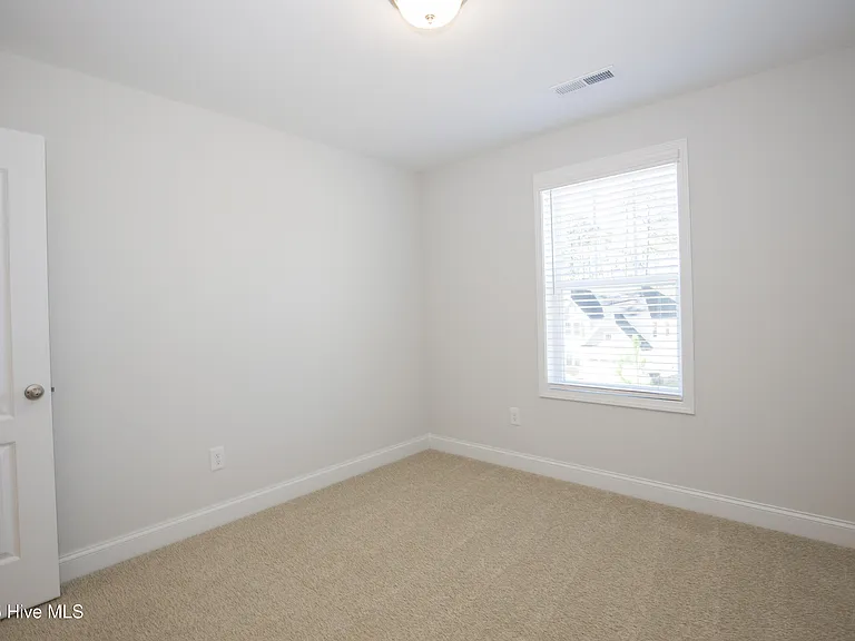 660 Avenue Of The Carolinas — Photo 68