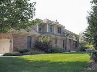 3714 King George Ln, Saint Charles, IL
