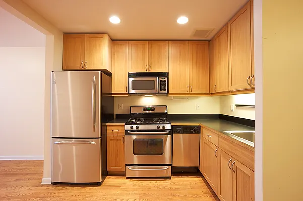 Rented by Raven Realty Associates | media 2