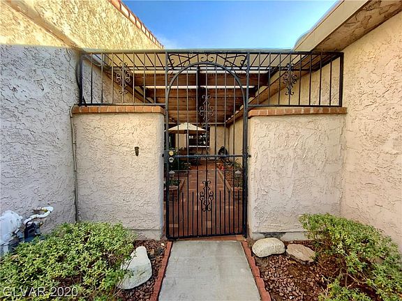 3rd image of 2483 Domingo St