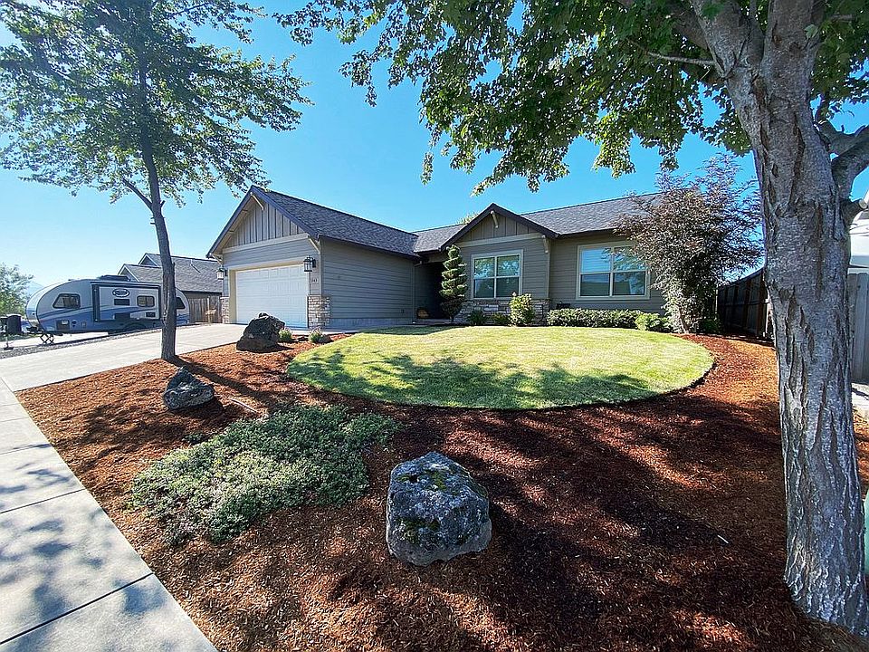1st image of 949 Sellwood Dr