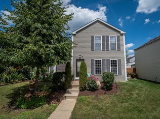 923 Symphony Dr, Aurora, IL 60504