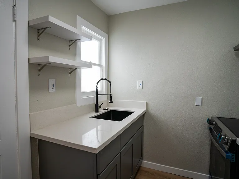 4155 Elm Ave — Photo 4