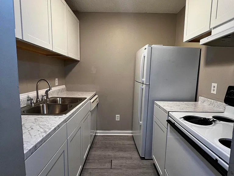 1419 Colony Park Dr #13 — Photo 6