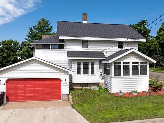 3rd image of 319 E Main STREET