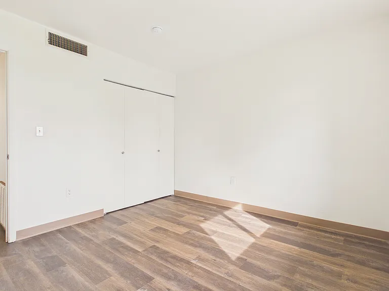 501 Maclay St #34 — Photo 8
