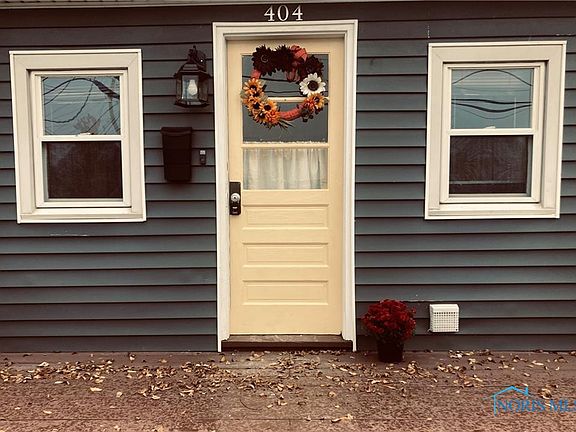 3rd image of 404 W Sophia St