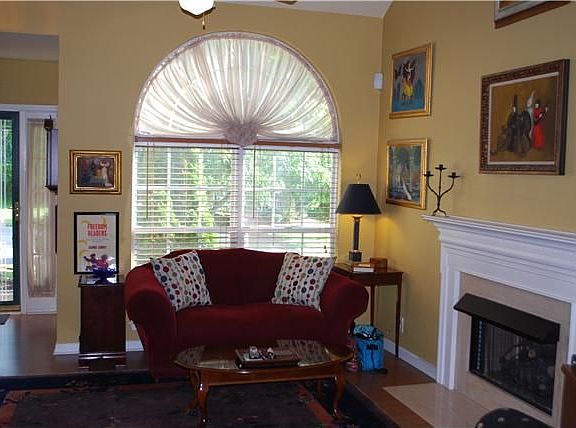 2nd image of 813 Aimes Ct