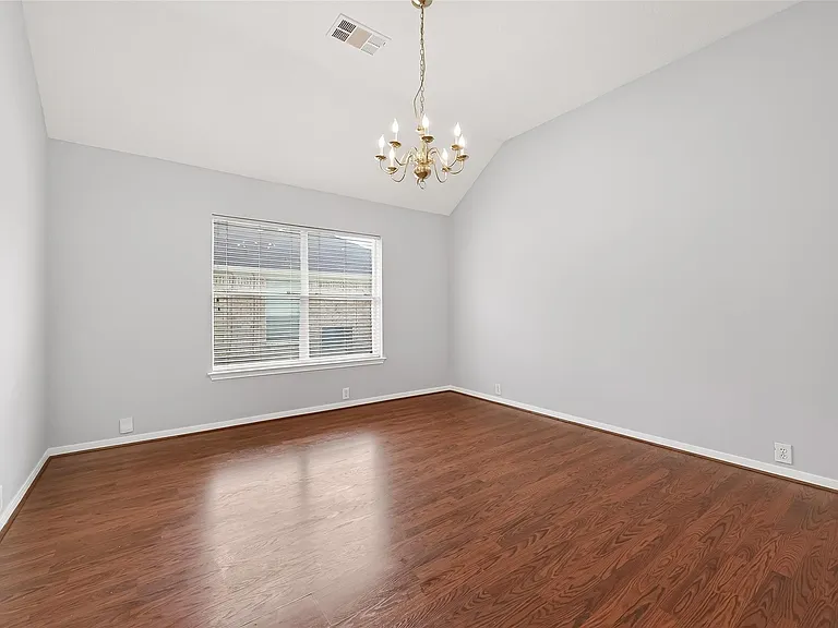 3135 Silver Cedar Trl — Photo 9