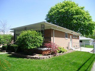 3rd image of 4017 Pardee Ave