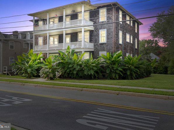 104 Maple Ave APT 6