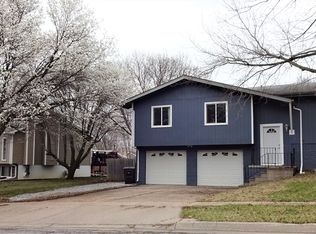 6150 NW 9th St, Lincoln, NE 68521