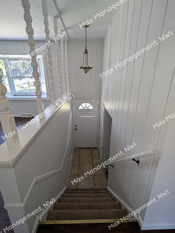 3716 175th Pl — Photo 2