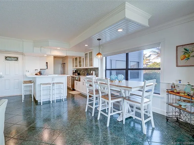 1289 NE Ocean Blvd #4 — Photo 31