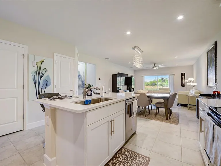 18027 Turning Leaf Cir — Photo 16