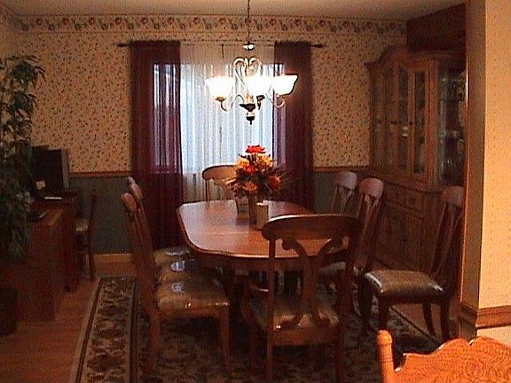 4th image of 74 Burleigh Dr