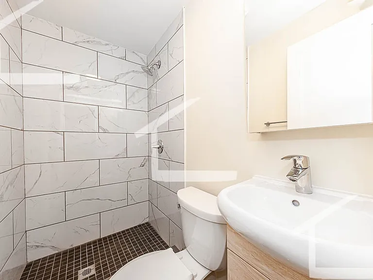 20 Albion St #1A — Photo 23