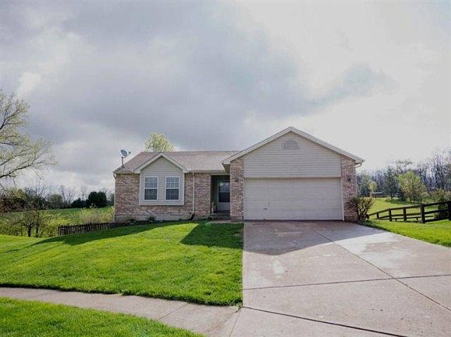 1st image of 235 Green Knoll Dr