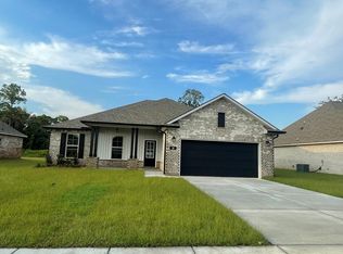 25 Red Oak Dr, Long Beach, MS 39560