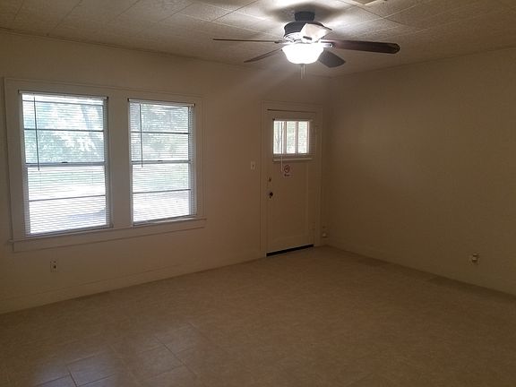 2nd image of 500 Harmony Hill Dr
