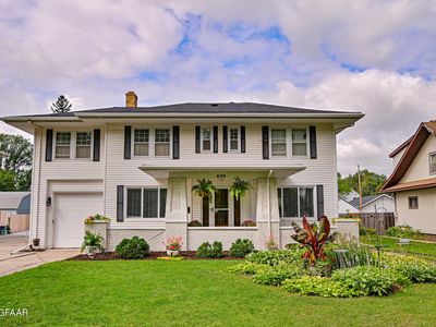 620 Reeves Dr, Grand Forks, ND, 58201