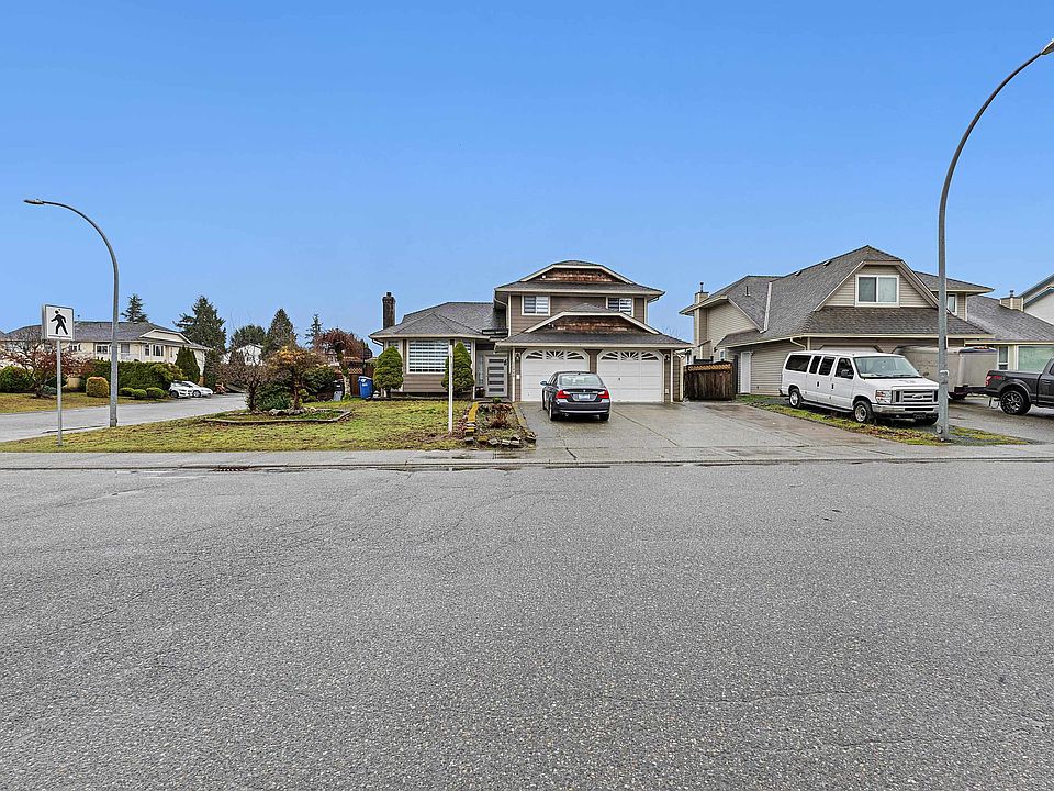1st image of 32066 Sorrento Ave
