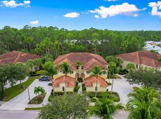 2001 Tarpon Bay Dr N APT 201, Naples, FL 34119