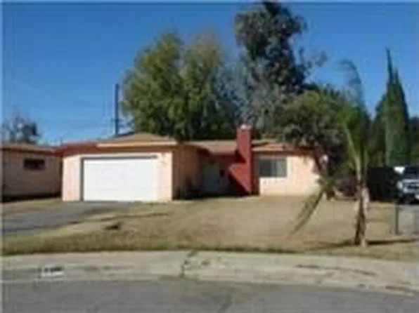 2270 W 7th St, San Bernardino, CA 92410