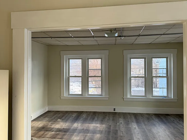 17 W Main St #3 — Photo 9