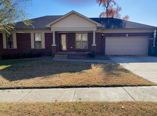 3429 Southmeade Cir, Louisville, KY 40214