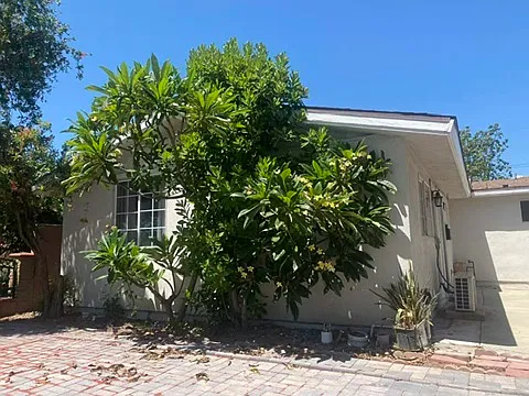 853 Ahern Dr