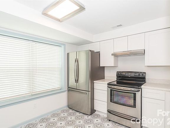 5th image of 7340 Pebblestone Dr APT C
