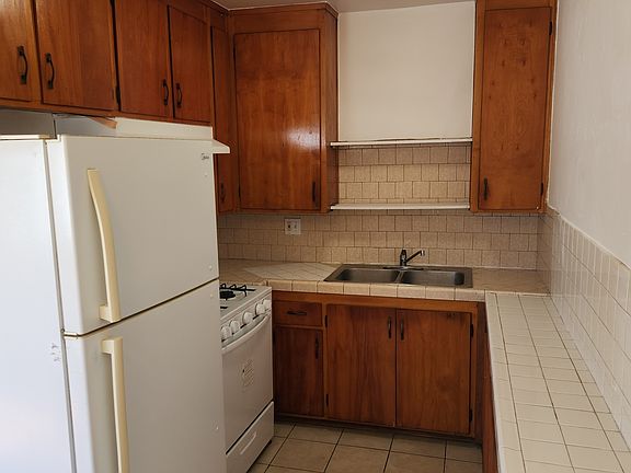 5th image of 1120 S Harvard Blvd APT 6