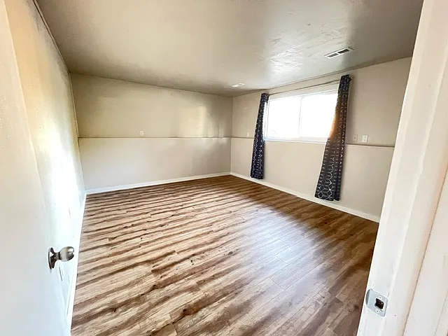 2908 S Pines Rd — Photo 8