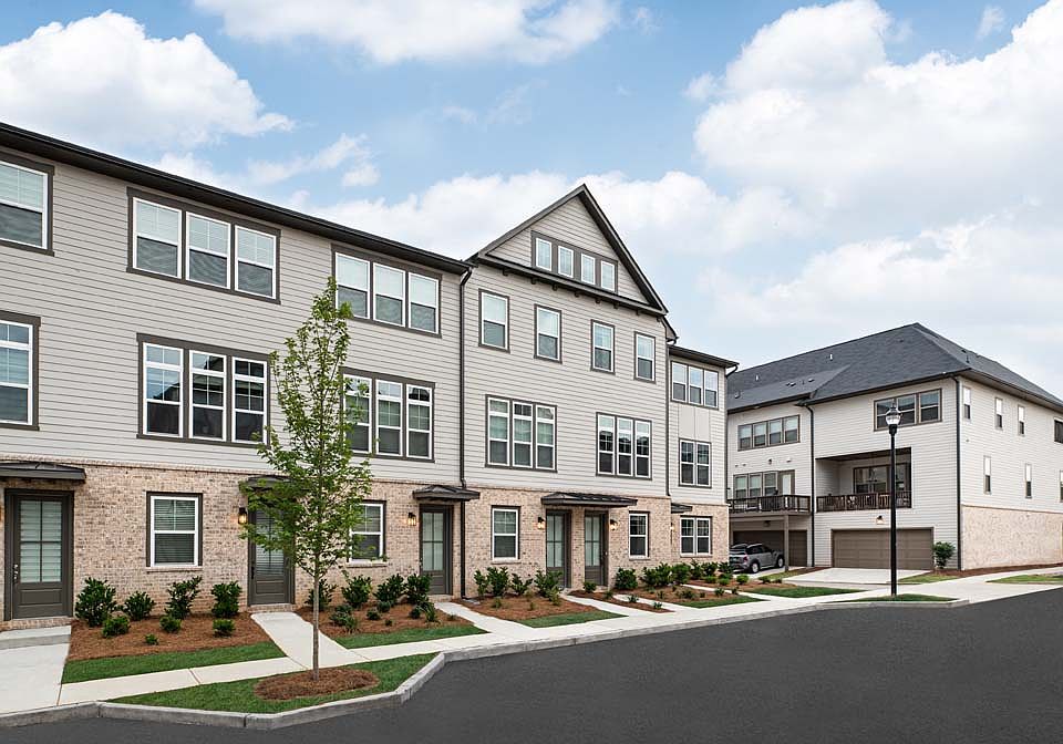 Note Sample product photo. Actual exterior and interior selections may vary by homesite.