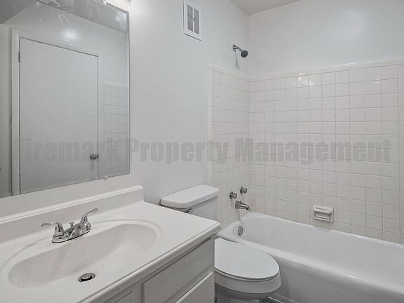 3rd image of 407 N College St #A08