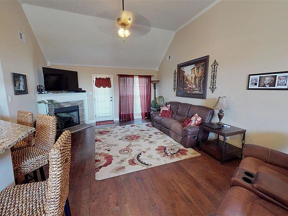 5th image of 240 Seawood Dr