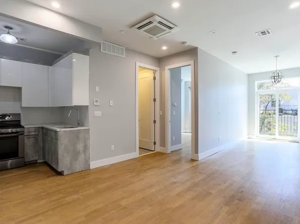 76 Hart Street image 1 of 4