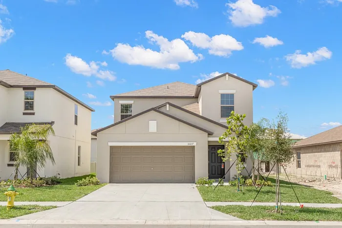 5 bed, 2.5 bath, 2389 sqft, $2,550 — Photo 1