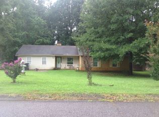 1334 Maple Bend Trl, Lawrenceville, GA 30043