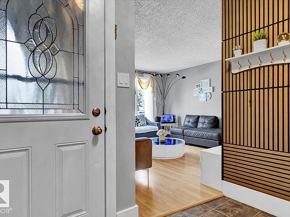 2nd image of 10027 173rd Ave NW
