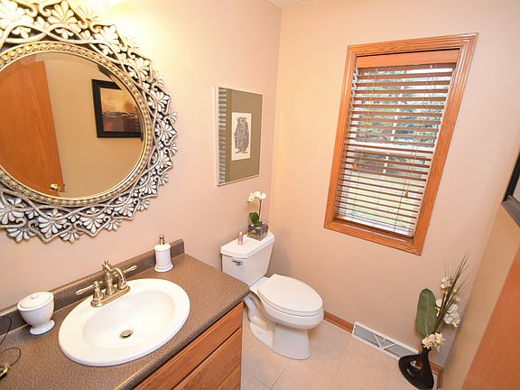 5th image of 2151 Blue Heron Ct