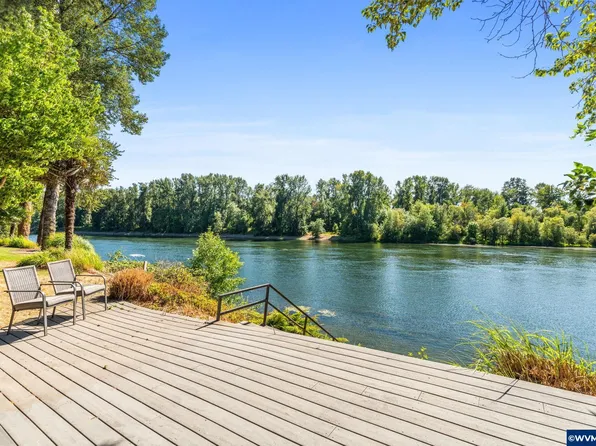 1499 Riverhaven Dr S, Salem, OR 97302