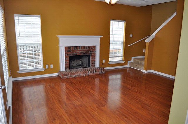 2nd image of 4664 Liberty Square Dr